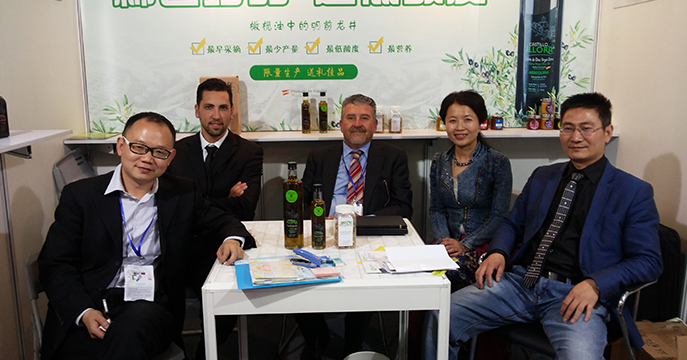 中成汉方：具备先进的仓储操作设备及完善的货物操作系统
